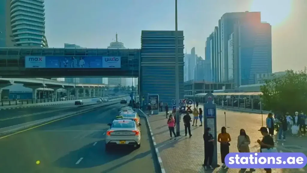 Mall of the Emirates Bus Station (3)