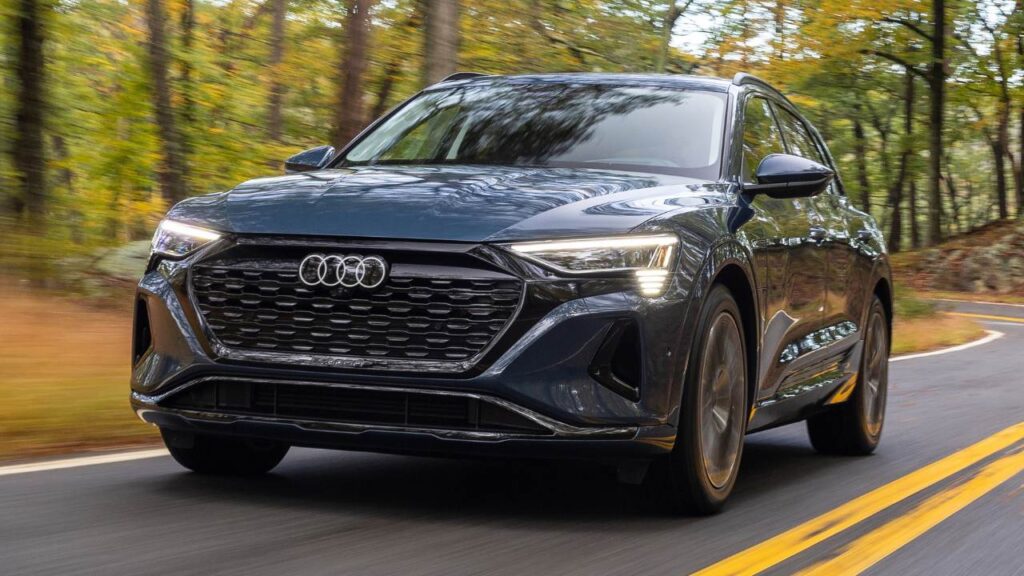 Audi Q8 e-tron Mid-size Luxury SUV | Fully electric | 5 seats