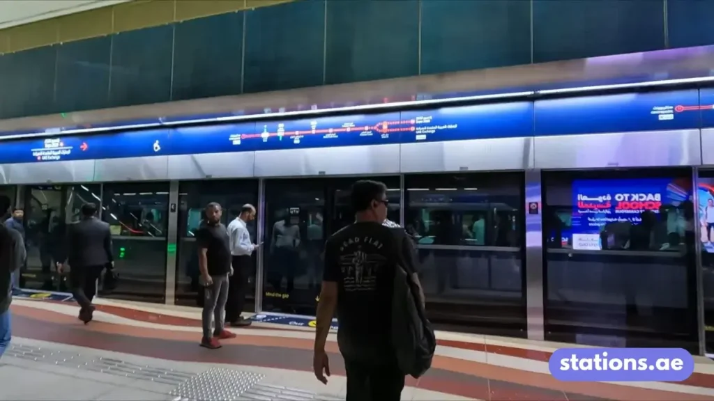 How to Take the Dubai Metro to Burj Khalifa